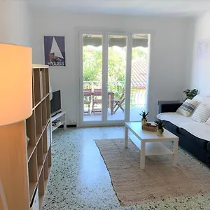 Appartement Beaux 65m2 Avec Espaces Exterieurs Parkings Proche
